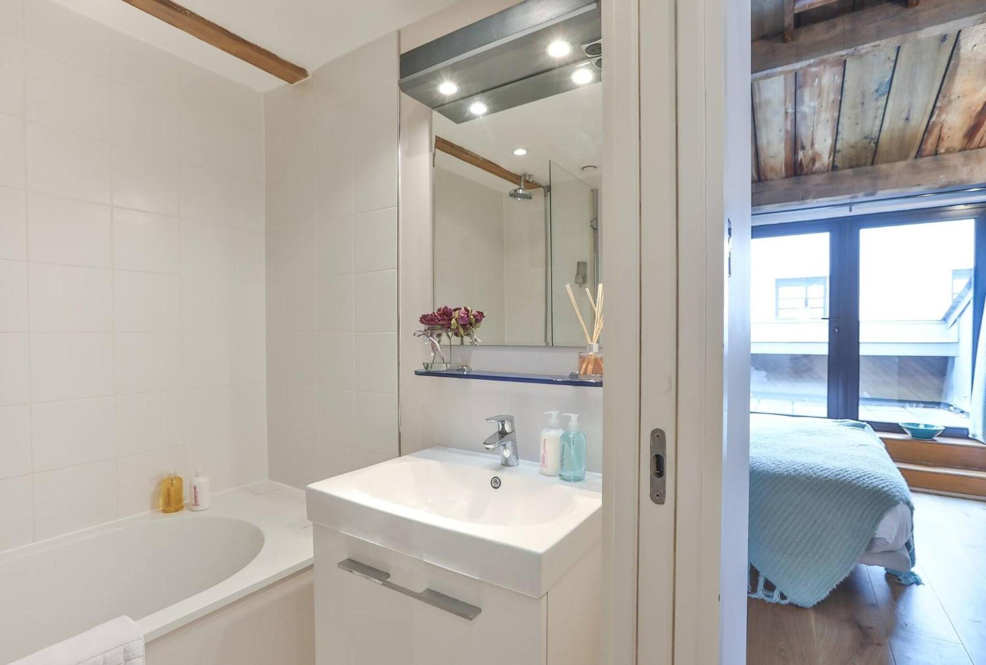 Wild Roses Serviced Apartments - Excel Warehouse 1 London Ngoại thất bức ảnh